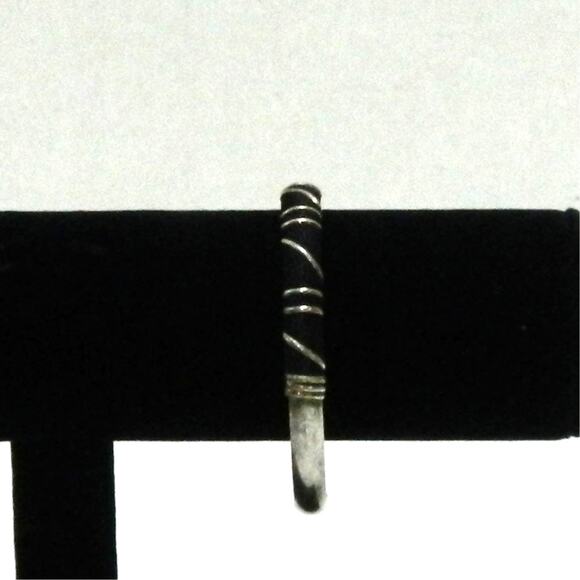 Vintage Estate Sterling Silver Cuff with Wrap Design Bracelet - Picture 4 of 9